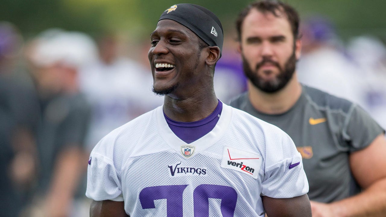 Rhodes getting schooling during summer camp